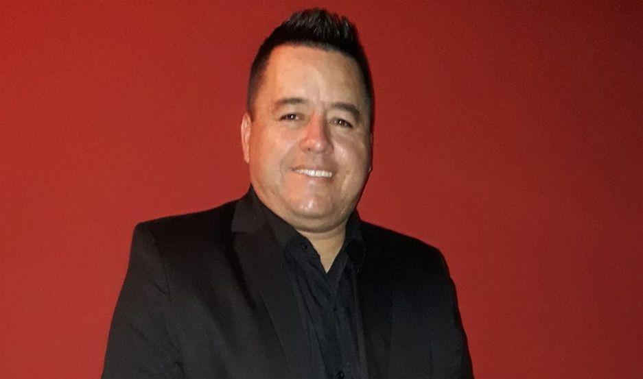Conmocioacuten por la repentina muerte de un conocido DJ santiaguentildeo- teniacutea 37 antildeos