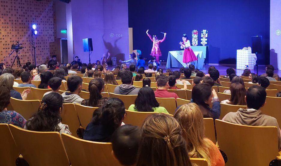 Teatro para nintildeos y espectaacuteculo gratuitos en el Centro Cultural del Bicentenario