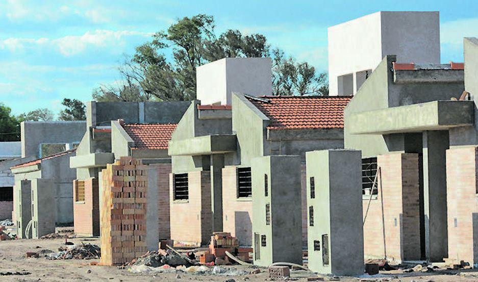 AVANCE Las viviendas del Parque del Río I estn en su ltima etapa en tanto que algunos ya utilizan el nuevo tramo sin terminar de la Costanera