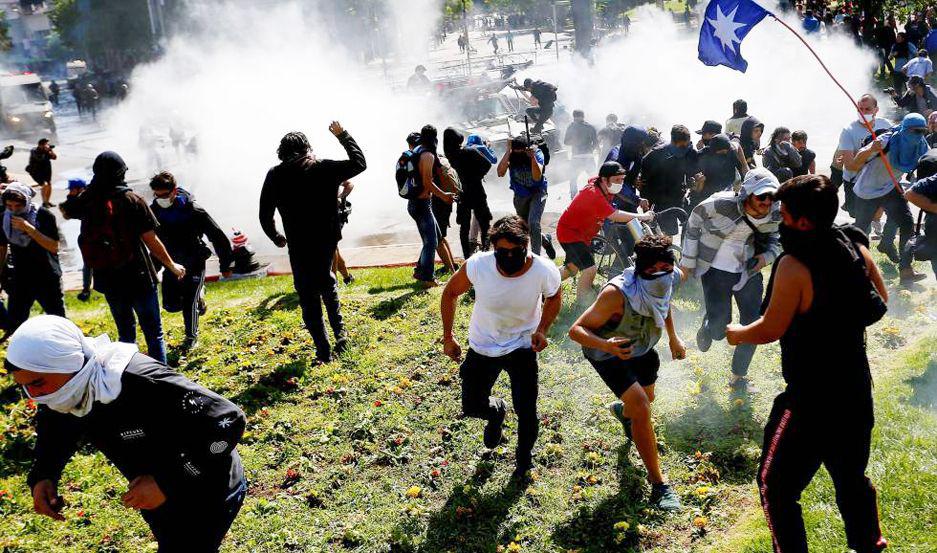 Las protestas se tornan cada día m�s violentas en las calles de Chile