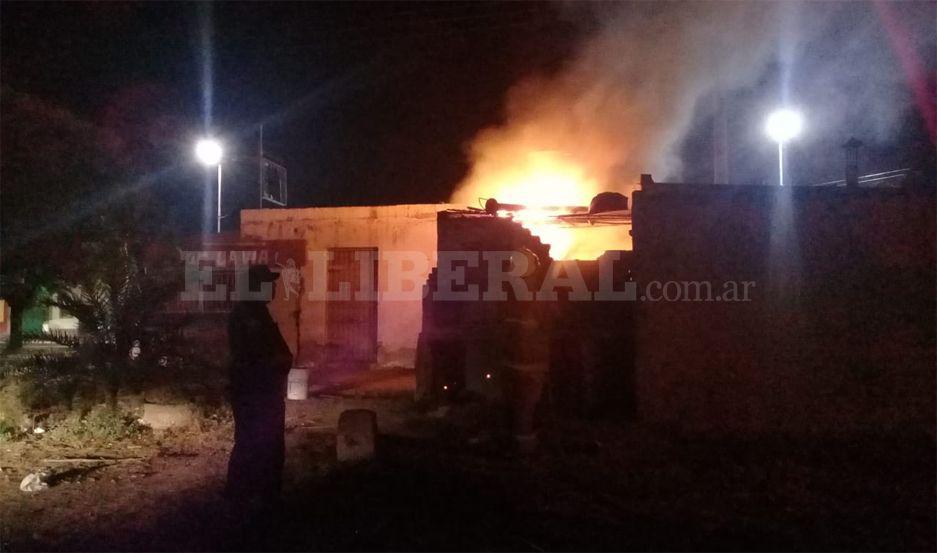 Se incendioacute un bar al paso a metros del cuartel de Bomberos Voluntarios