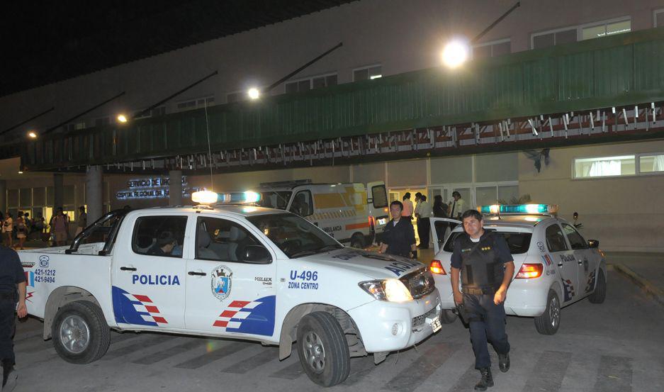 Mientras la víctima permanece internado en el Hospital Regional personal de Homicidios realiza averiguaciones en la zona donde ocurrió el hecho