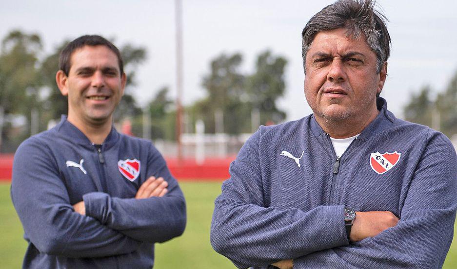 Fernando Berón (der) intentar� torcer el rumbo del Rojo que viene de ser eliminado de la Copa Argentina