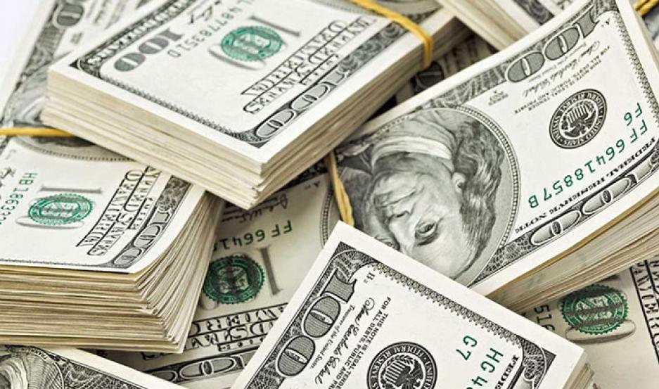 A partir de hoy los clientes de los bancos podrn comprar solo USD 200 por mes vía online