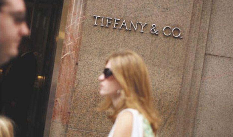 El emporio del lujo Louis Vuitton hizo una oferta para quedarse con Tiffany