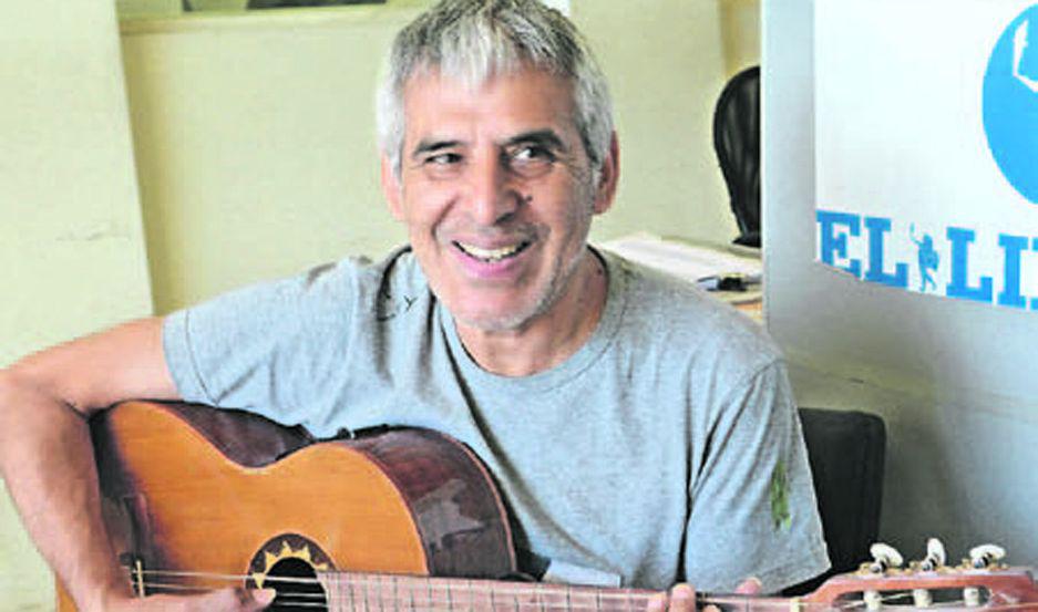 Peteco Carabajal fue una de las tantas personalidades que envió su clido saludo a EL LIBERAL por un nuevo aniversario