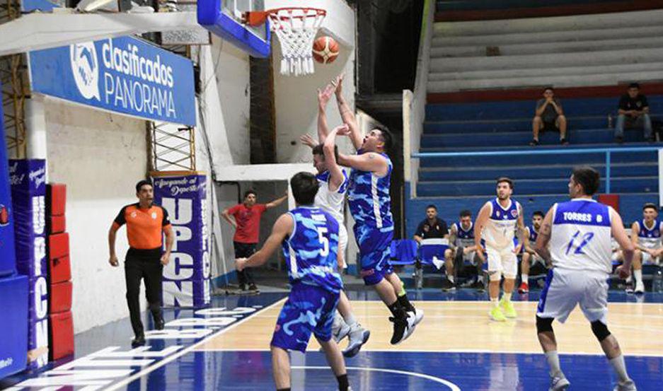 Guido Garnica fue uno de los goleadores del partido con 15
puntos pero adem�s aportó 3 rebotes y 2 asistencias