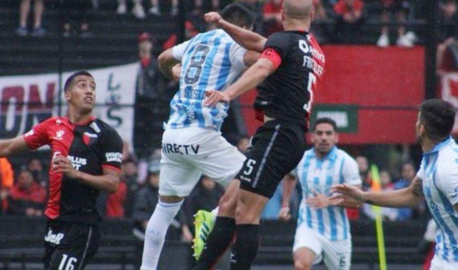 VIDEO  Coloacuten de Santa Fe cayoacute por 2 a 0 ante Atleacutetico Tucumaacuten