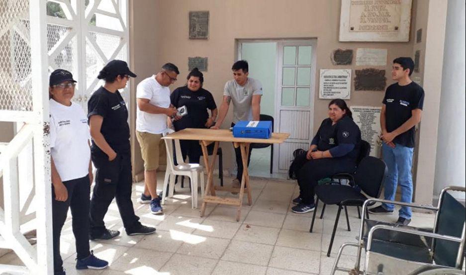 Promocionaron el botoacuten antipaacutenico de Alerta Banda