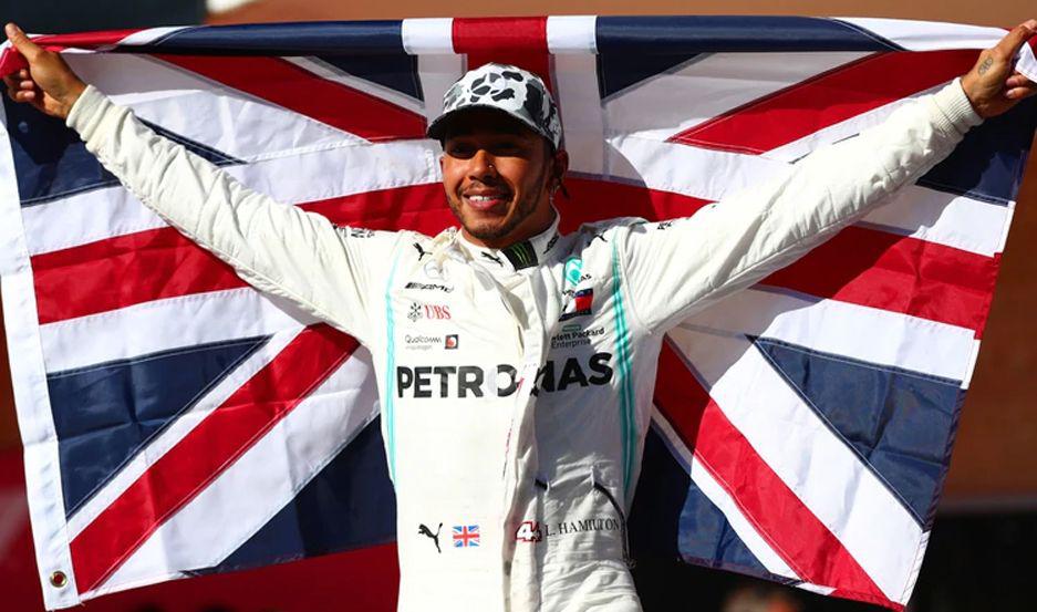 Lewis Hamilton se consagroacute campeoacuten de la Foacutermula 1