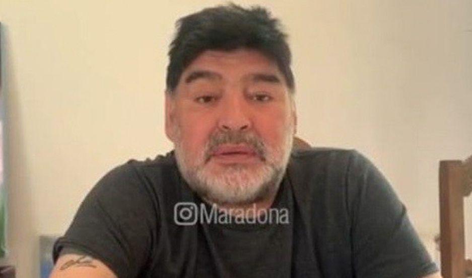 REACCIÓN Diego salió con los tapones de punta y aclaró que se encuentra bien de salud El DT dijo que no le dejar nada como herencia a la familia
