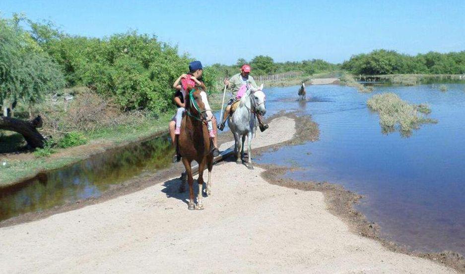 Ubicaron y rescataron a los cuatro pescadores cordobeses perdidos en Los Porongos