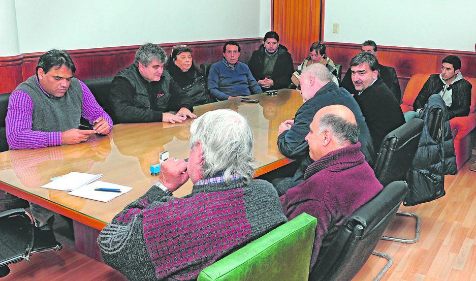 UTA amenaza con un nuevo paro por deuda de empresas