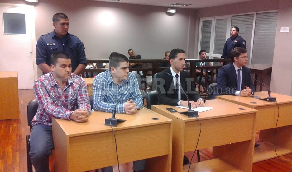 Dos hombres condenados a ocho antildeos de prisioacuten por violar a un menor discapacitado