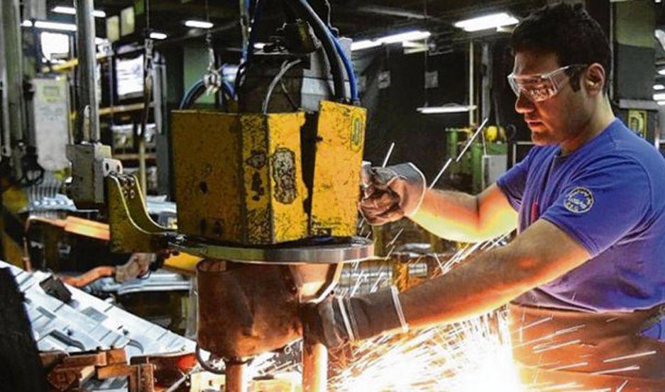 La produccioacuten industrial tuvo una caiacuteda del 5-en-porciento- en septiembre