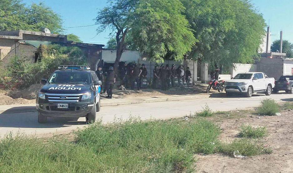Se concretaron tres allanamientos en forma simult�nea en el popular barrio bandeño