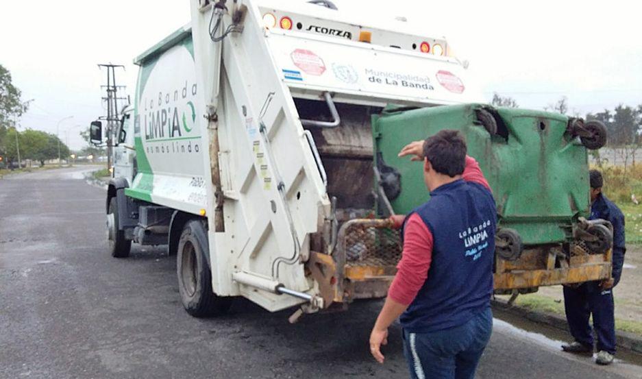 Pidieron a los vecinos respetar el horario del camión recolector de residuos y no arrojar basura en la calle