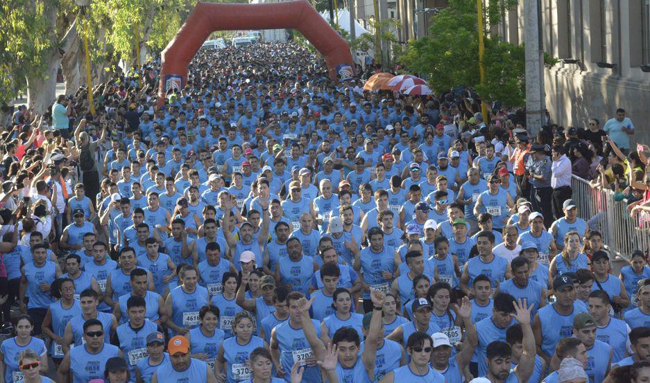 VIDEO Maratoacuten Aniversario- Miraacute tu paso por la Madre de Ciudades