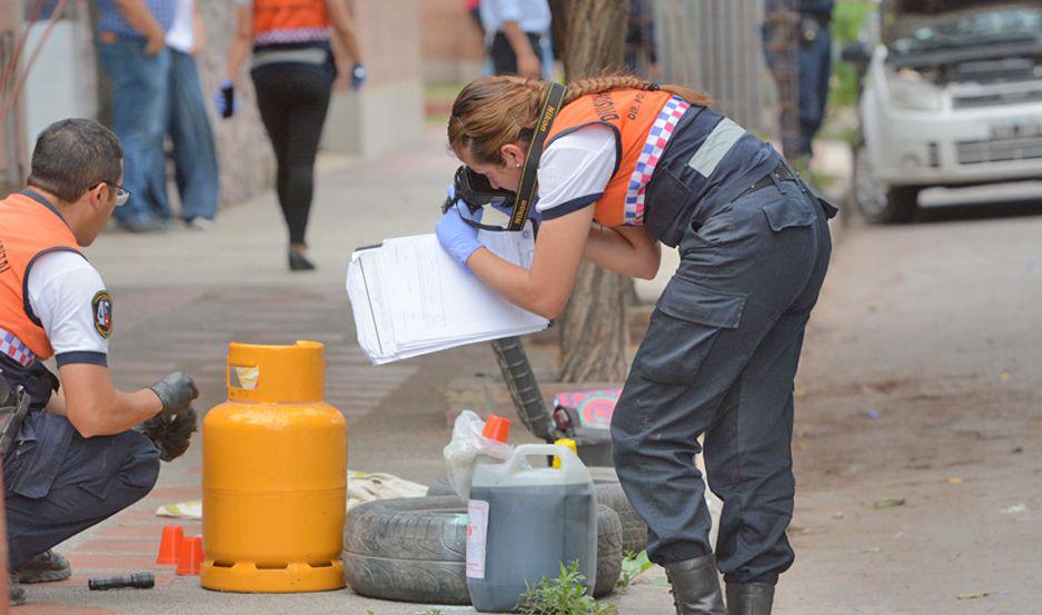 Buscaron huellas y todo tipo de rastro en los elementos