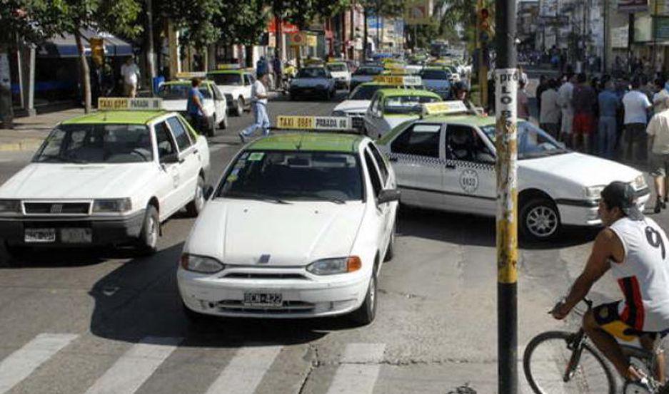 Taxistas piden en el Concejo Deliberante un 20-en-porciento- de readecuacioacuten de tarifas