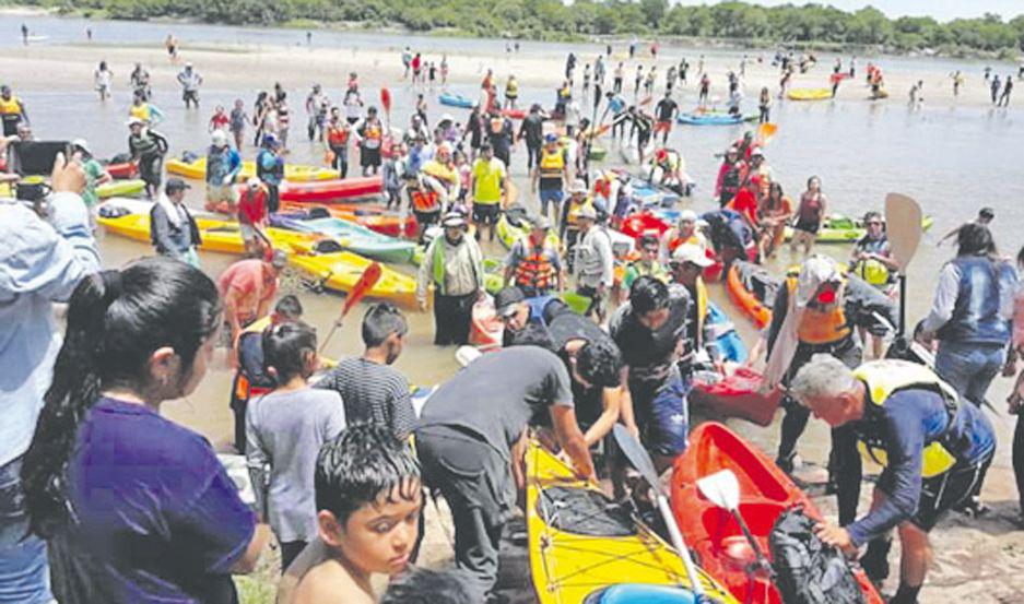 Invitan a la Quinta Travesiacutea de Kayak hasta Villa Robles