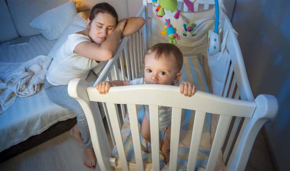 Aseguran que los padres pierden entre 400 y 750 horas de suentildeo durante el primer antildeo de vida de sus hijos