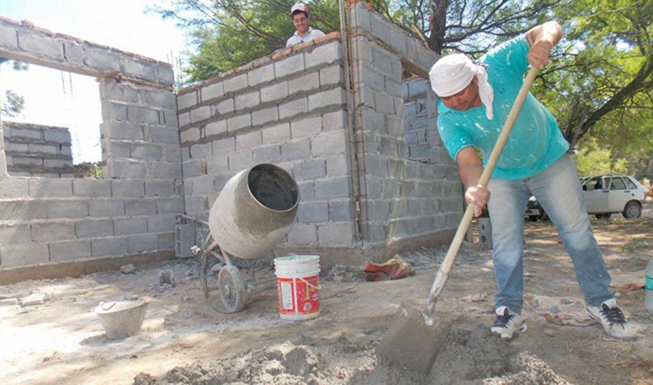 Se inicioacute la segunda etapa de la obra de viviendas sociales en Atamisqui