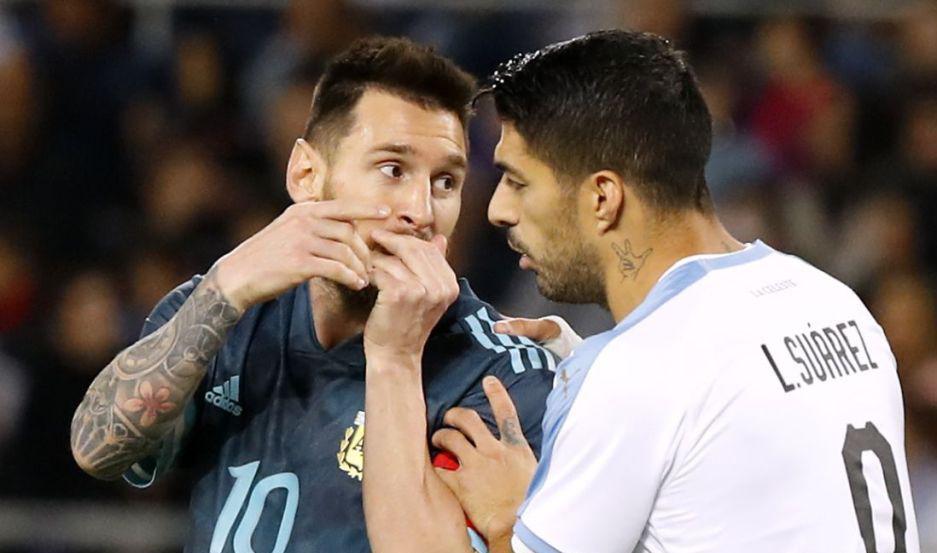 VIDEO  Argentina empatoacute con Uruguay en un claacutesico caliente y lleno de goles