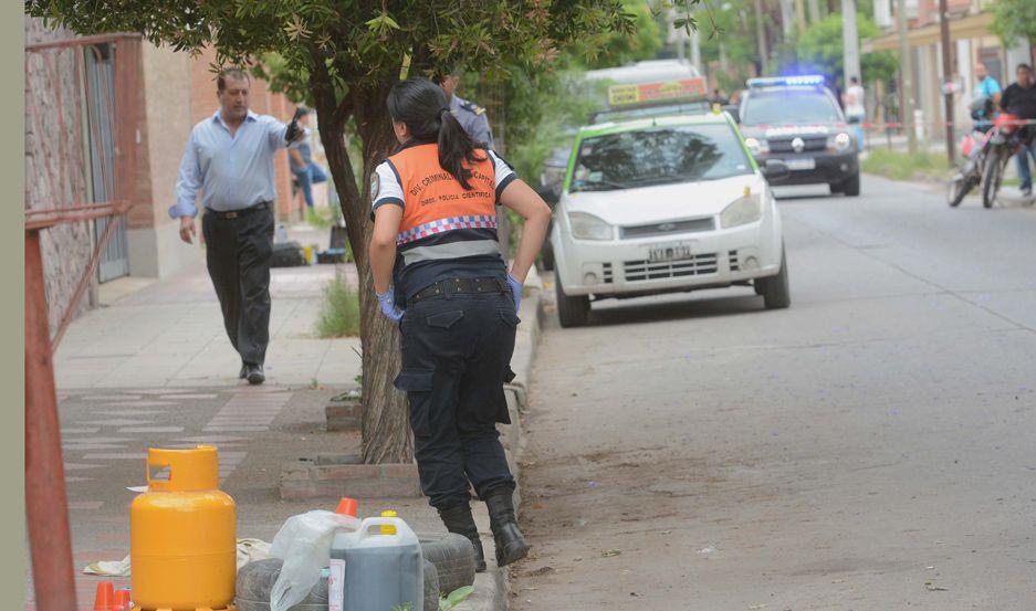 Los asaltantes doblegaron al contador y al empleado de la
empresa Abandonaron una camioneta y escaparon en motocicletas