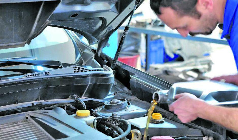 Solo el cambio de aceite dependiendo si es sintético o semi sintético cuesta desde 4000