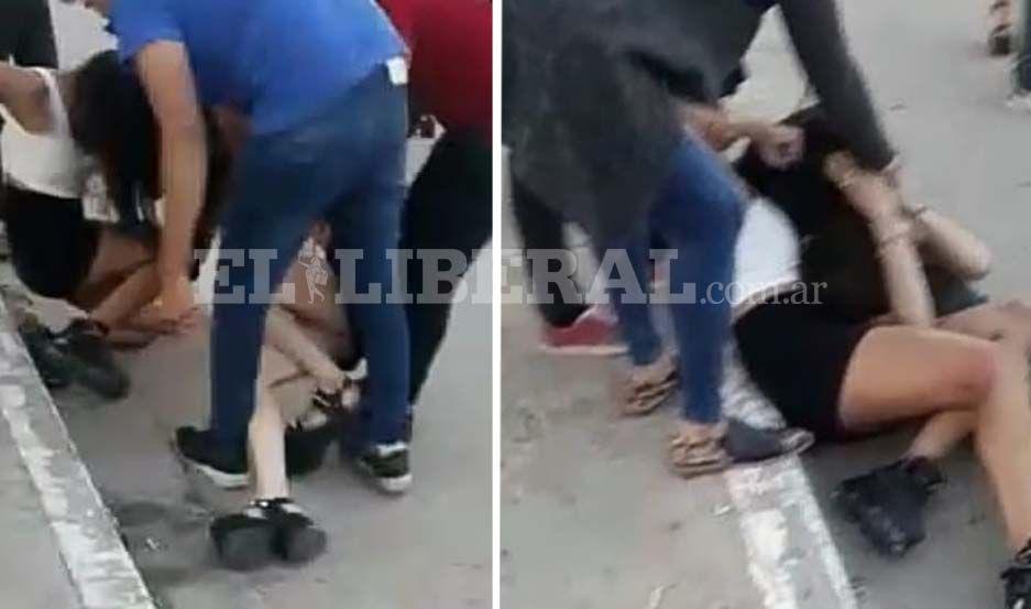 Dos jovencitas se tomaron de los pelos en medio de una feroz pelea a la salida de un boliche