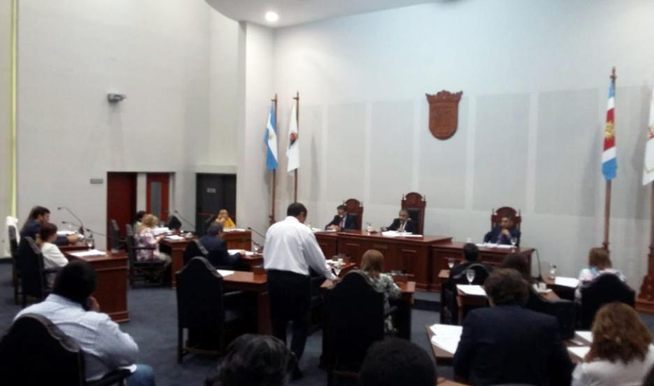 El secretario de Economía CPN Nicol�s Sleibe presentó el presupuesto ante el Concejo Deliberante