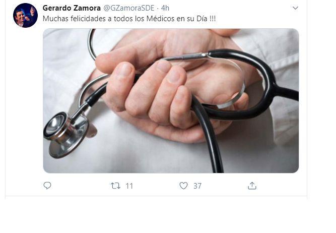 El primer mandatario y la senadora saludaron a los profesionales de la salud