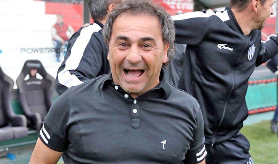 Con el humor que lo caracteriza el Sapito Coleoni respondió varias preguntas