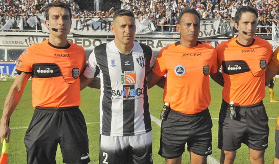 El ex jugador de Central Coacuterdoba y River Alexis Ferrero palpitoacute la final entre ambos equipos