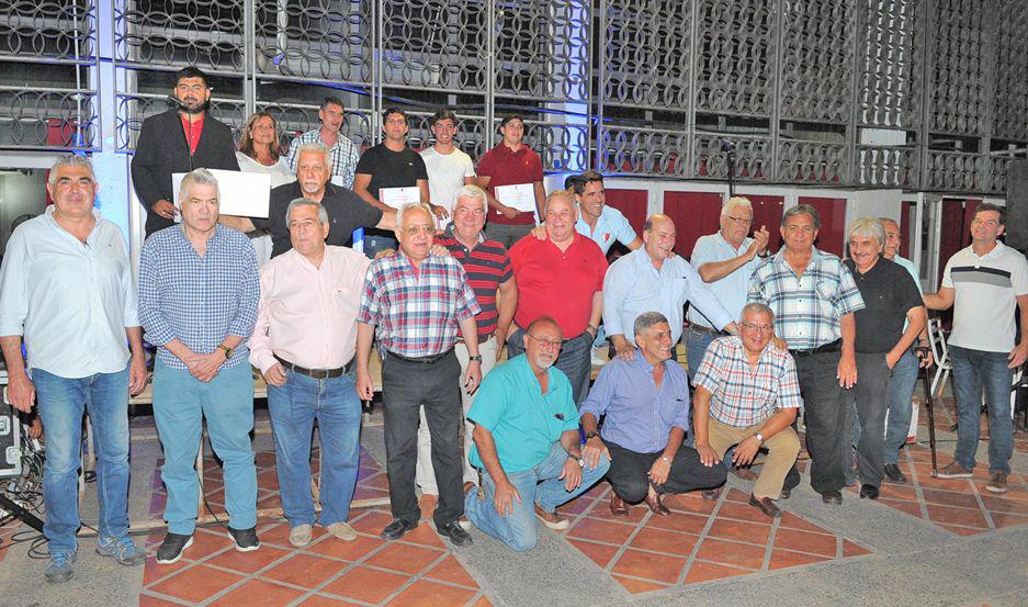 El Santiago Lawn Tennis Club premió a los mejores Las familias de Pedemonte y Guercio recibieron la distinción m�xima