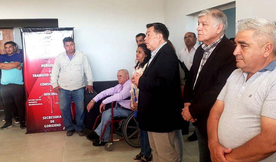 En Clodomira Herrera anuncioacute el pago del bono para los municipales