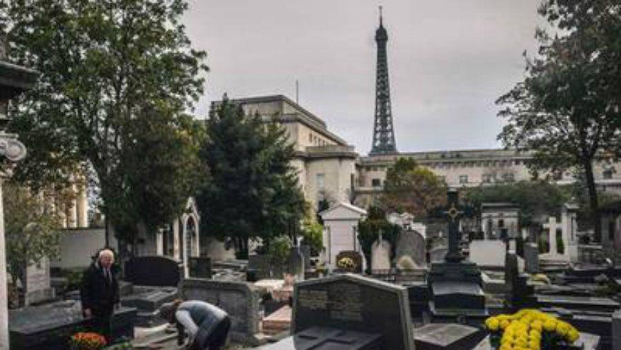 Insoacutelito- en una ciudad francesa prohiacuteben morir fines de semanas y feriados