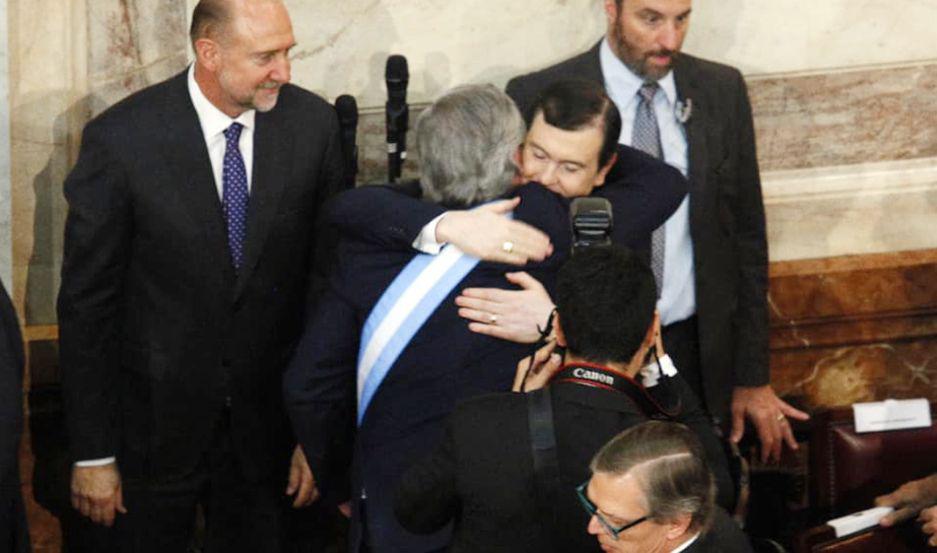 El gobernador Gerardo Zamora saludó al flamante presidente de la Nación Alberto Fern�ndez