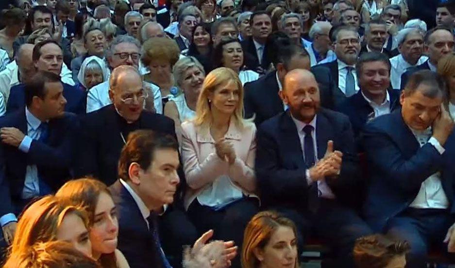 El gobernador Zamora presente en la jura de ministros