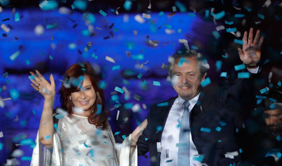 Alberto y Cristina Kirchner cerraron la jornada de festejos  en Plaza de Mayo