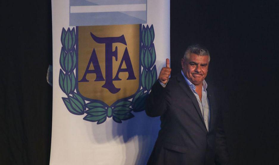Claudio Tapia felicitoacute a Alberto Fernaacutendez