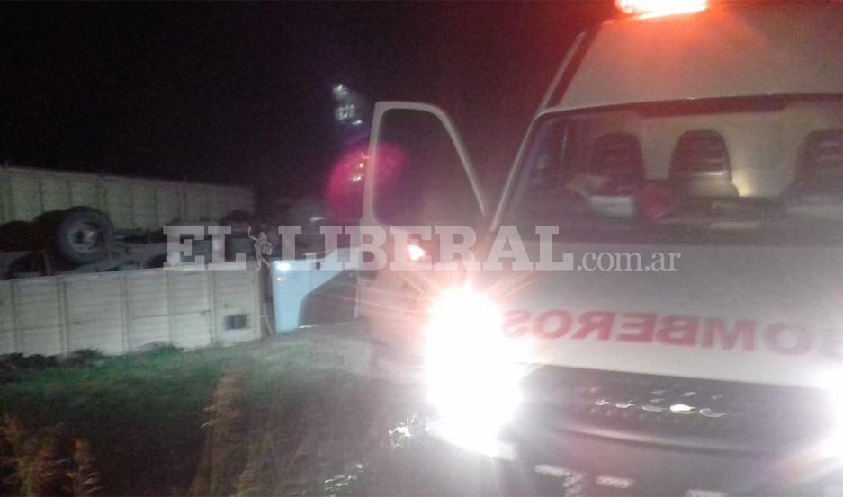 Ruta 34- chofer se salvoacute de milagro tras violento vuelco de su camioacuten