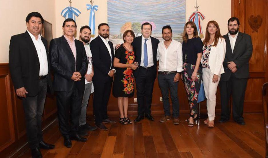 El gobernador recibioacute la visita de Javier Arteaga creador del Meacutetodo Feeling
