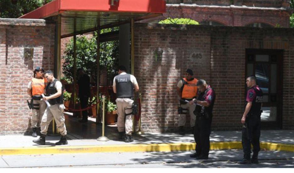 El ataque se produjo frente a uno de los conocidos hoteles que hay en Puerto Madero