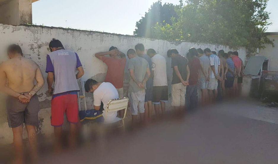 En los procedimientos participaron ms de 90 efectivos de
distintas dependencias