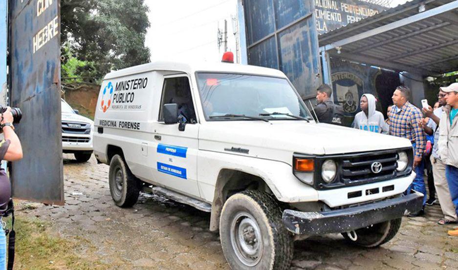 Mueren 18 reclusos en sangriento tiroteo en una caacutercel de Honduras