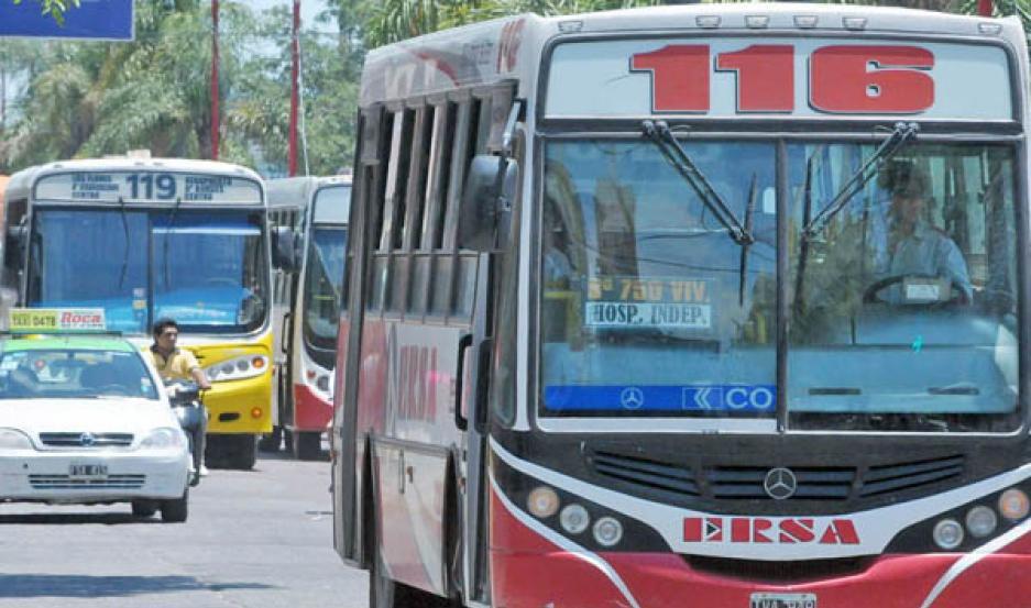 Uta levanta el paro anunciado para las liacuteneas de la capital 15 116 y la 17 que recorre Santiago y La Banda