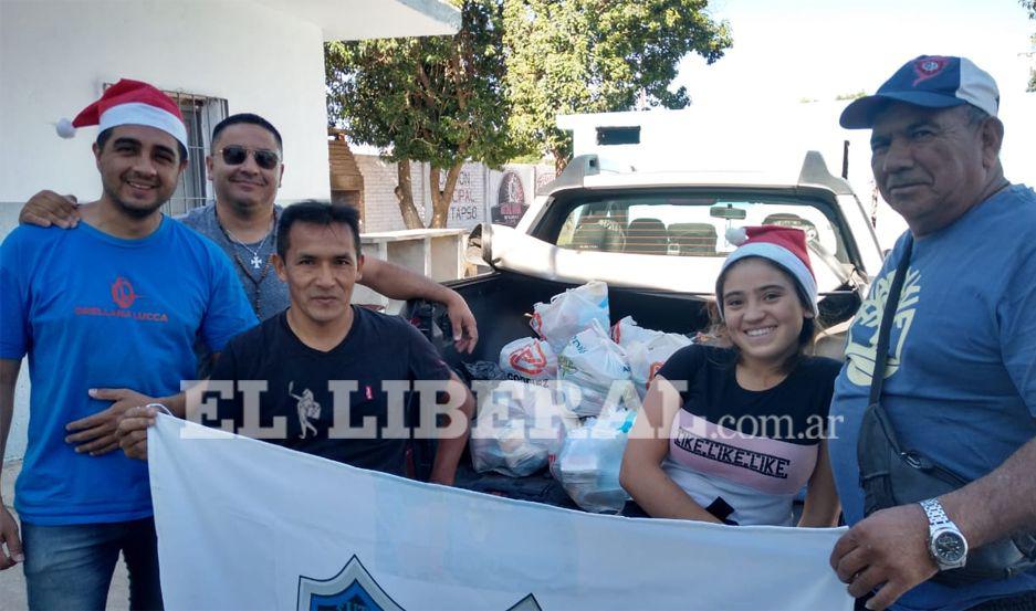 Los bolsones de alimentos fueron entregados en los barrios Esperanza Sumampa y El Bajo de la ciudad de Frías