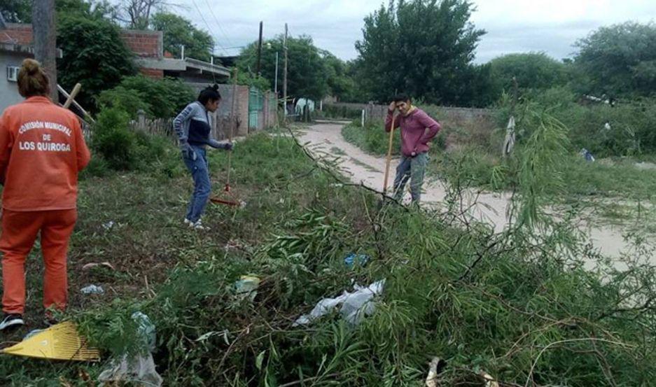 Intensas tareas de desmalezamiento en Los Quiroga